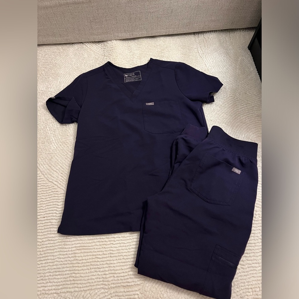 Women’s dark purple Figs scrub set